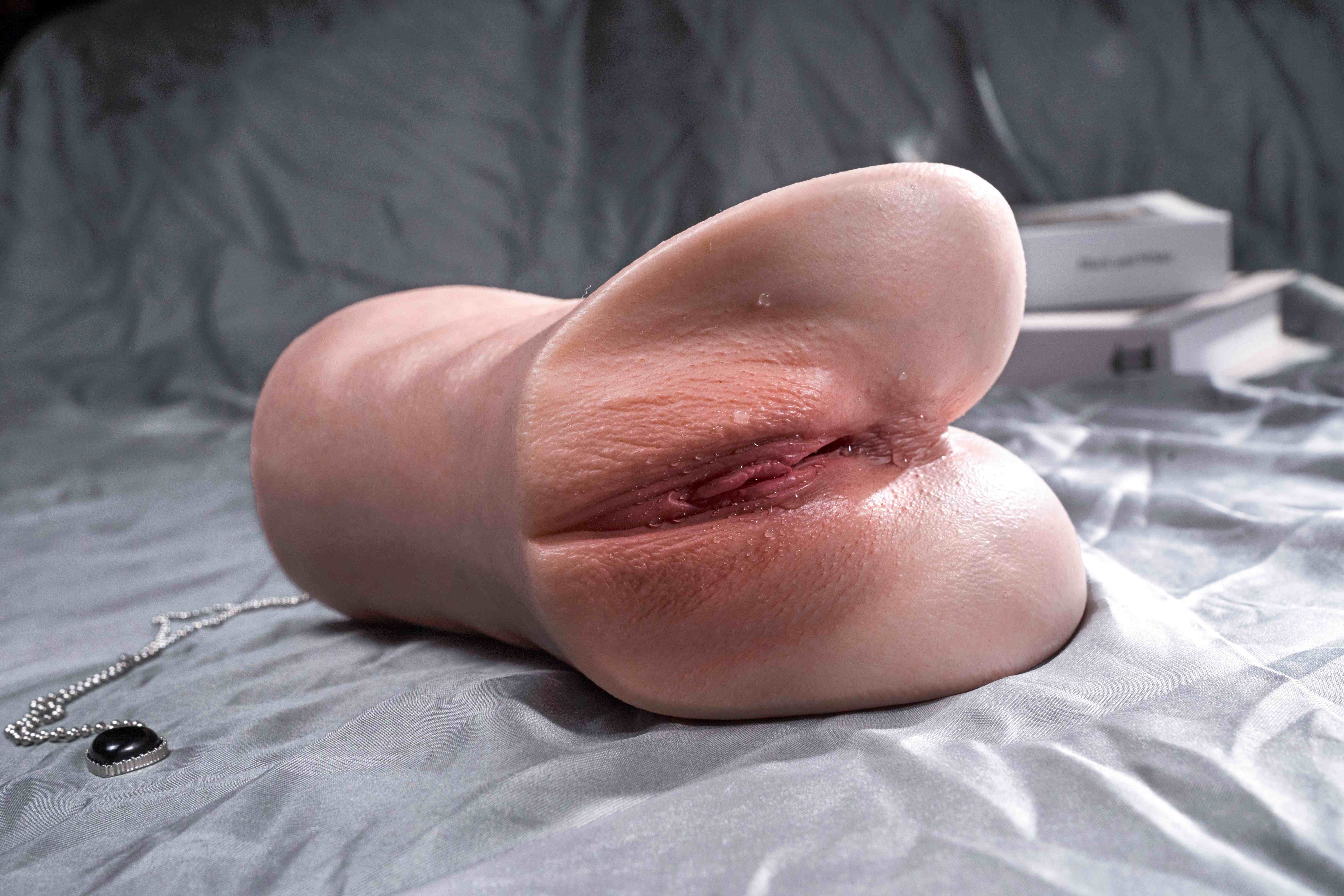 Kostenloser Versand | 1 kg / 2.2 lb medizinischer Silikon Handheld männlicher Masturbator — ultra-weiche realistische Hauttextur, reise- und haushaltsfreundlich