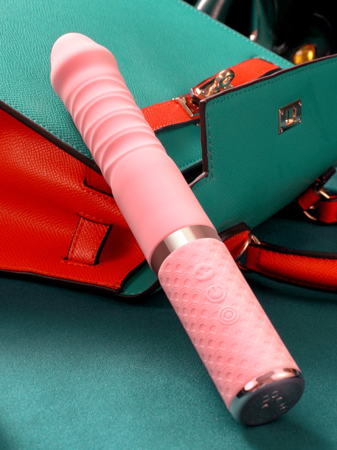 Free ShippingRechargeable Vibrator for Women with 12 Frequencies and Free ShippingRechargeable Vibrator for Women with 12 Frequencies and