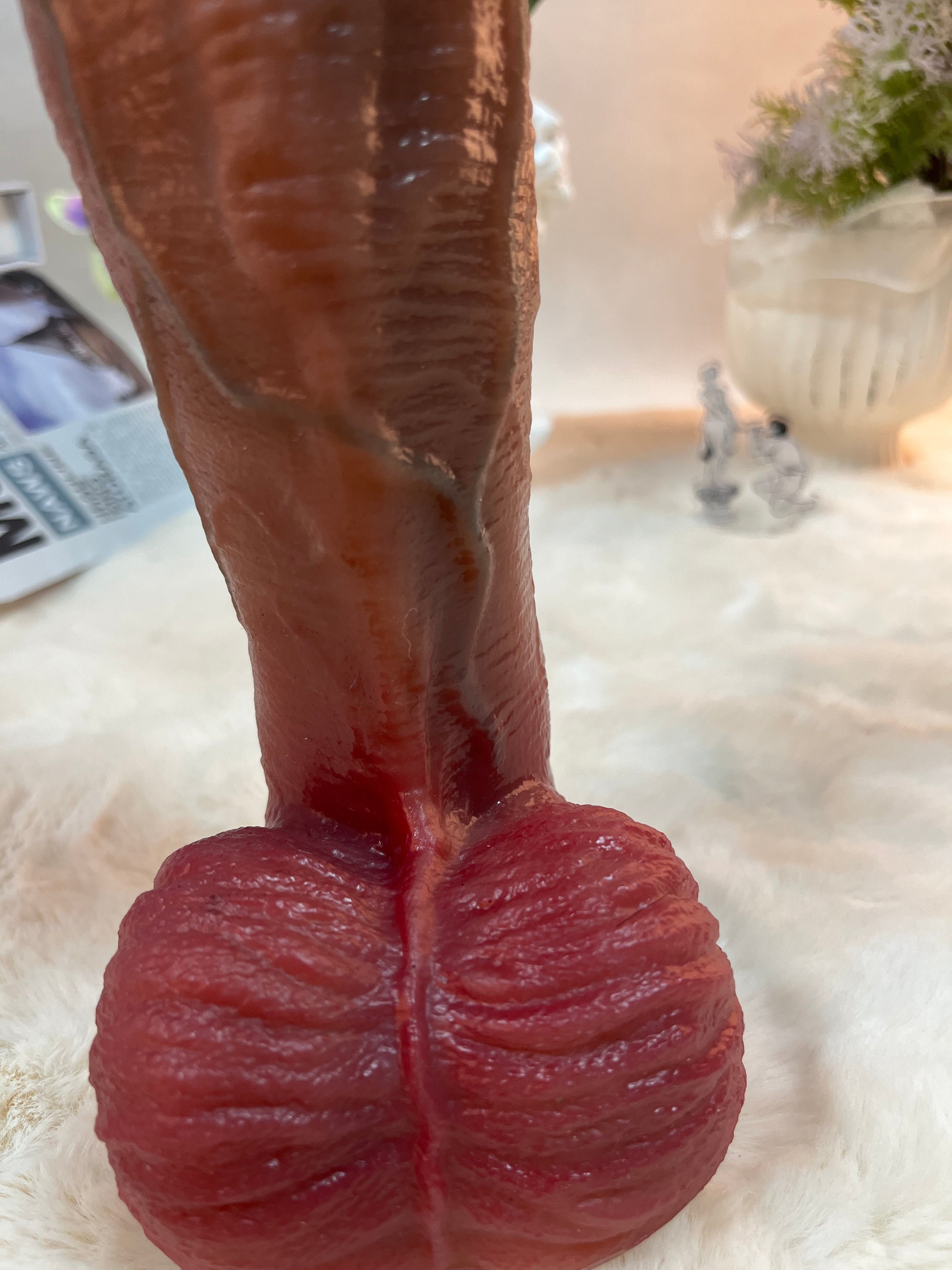 965g/2.13lb Realistic Silicone Dildo for Women – Smooth & Elegant Design