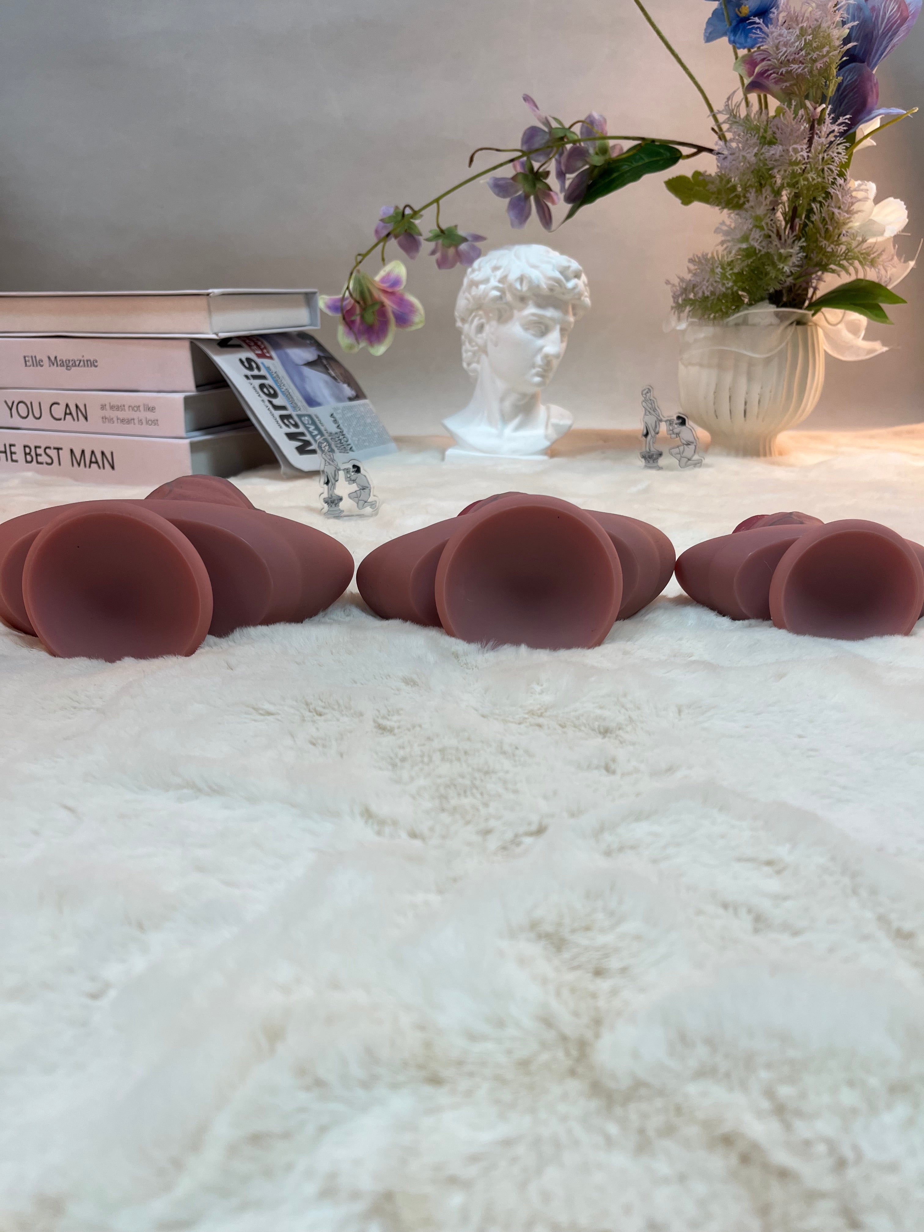 625g/1.4lb Premium Silicone Butt Plug – Smooth & Comfortable Design