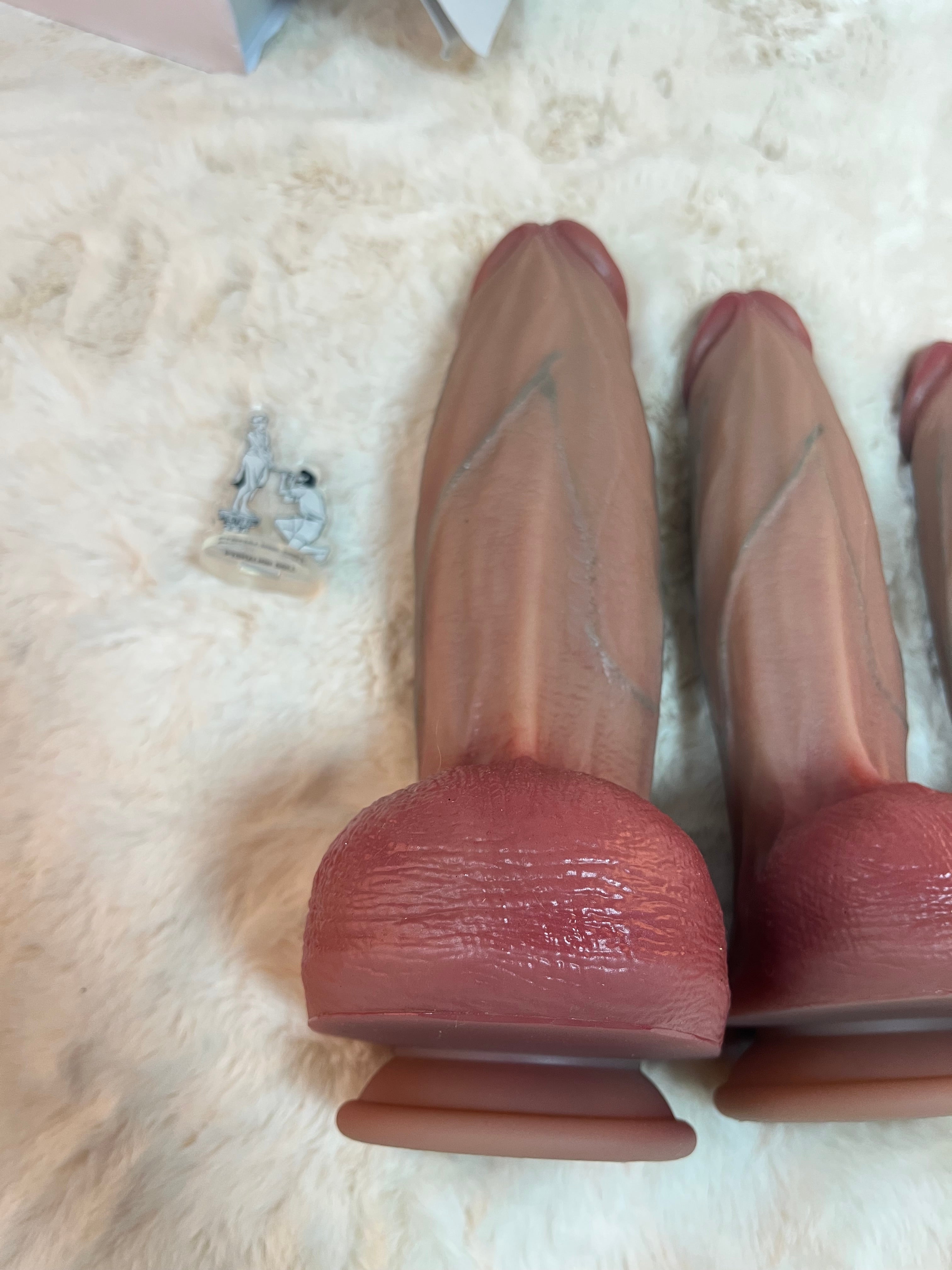 1100g/2.43lb Extra Large Silicone Dildo – Premium Body-Safe Design