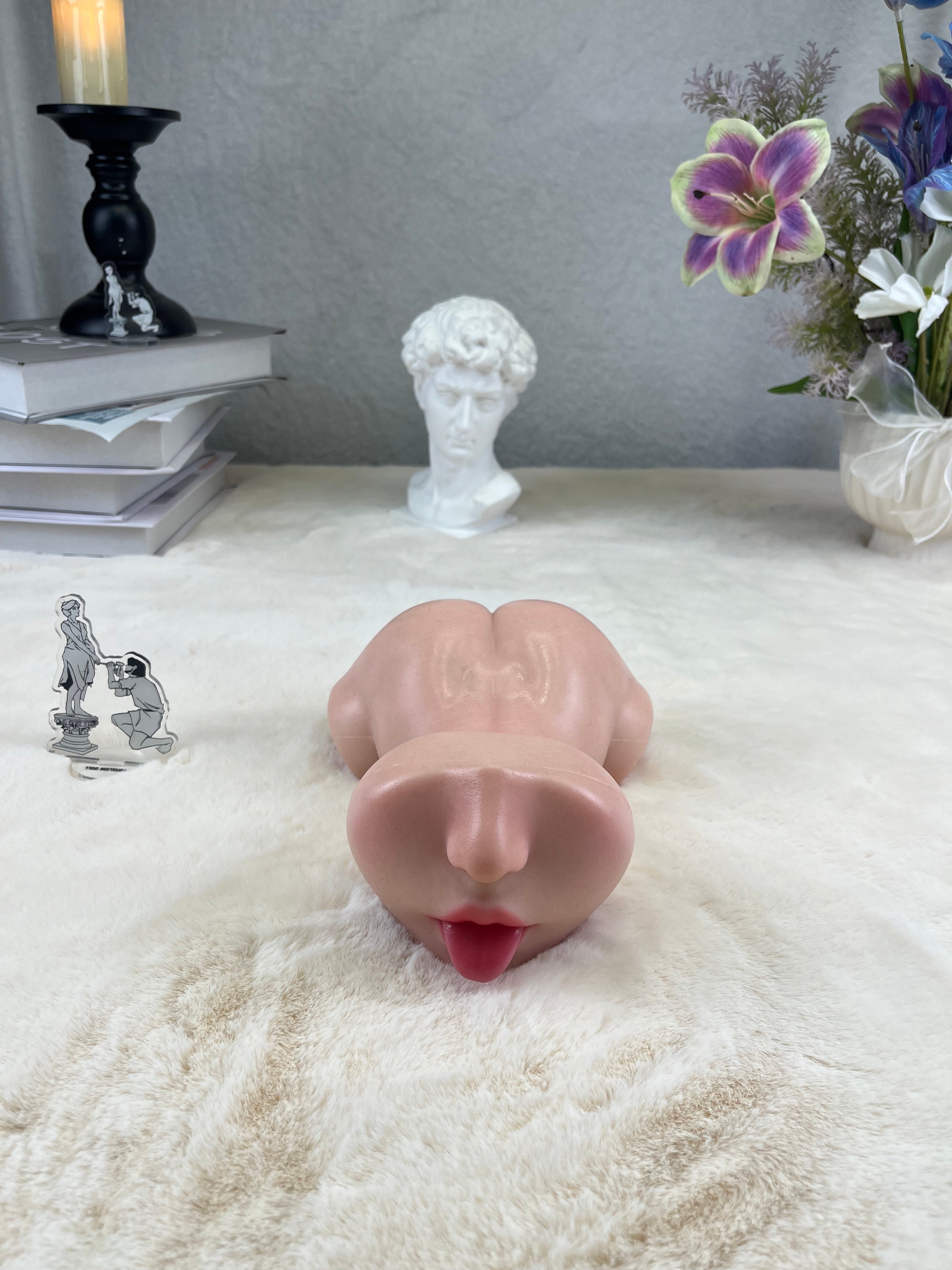 Free Shipping丨1.4kg/3.1lb Platinum Silicone Pocket Pleasure Device with Dual Openings – Ultra-Realistic Skin Texture, Compact & Discreet