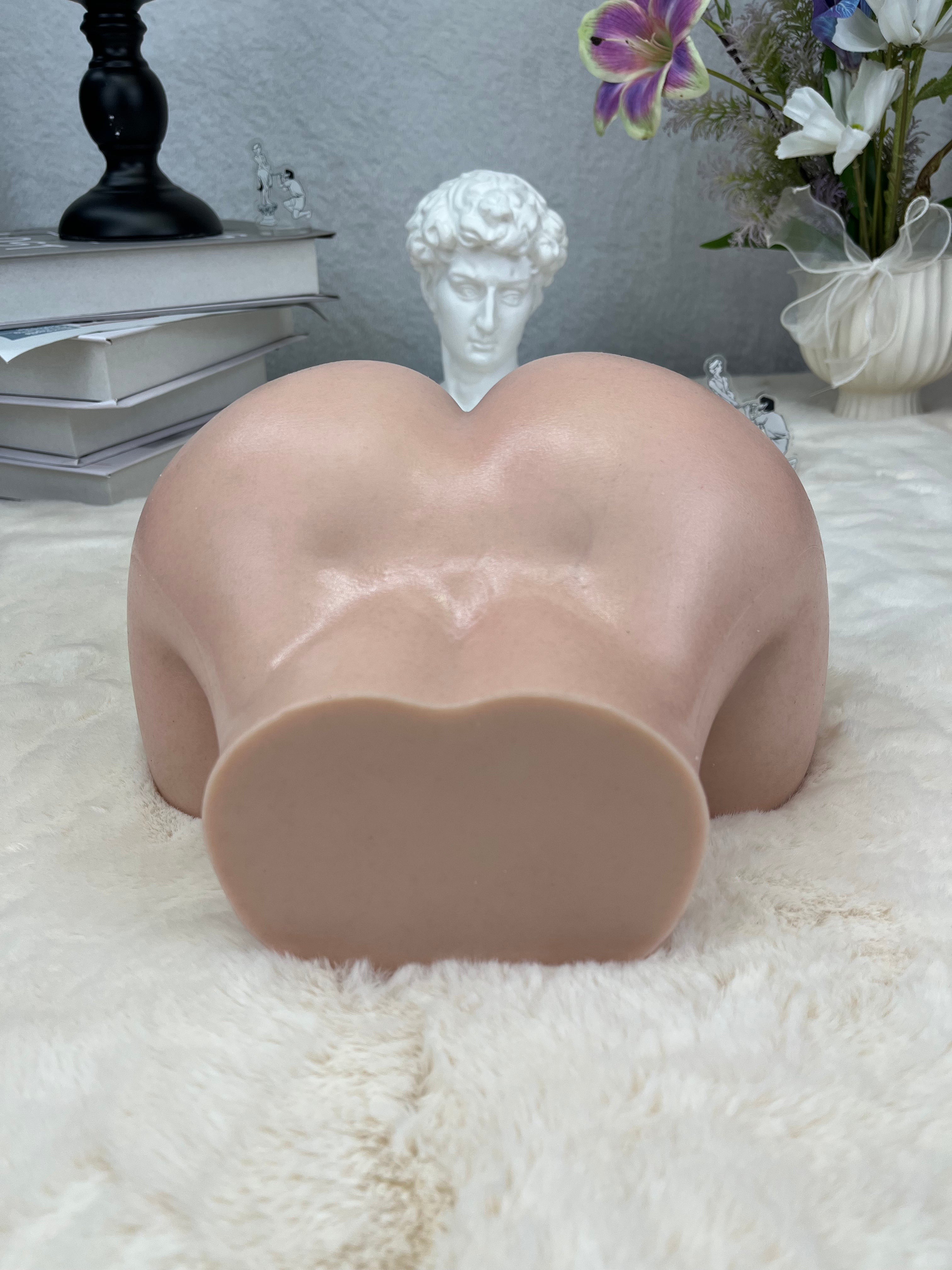 Free Shipping丨3.9kg/8.6lb Platinum Silicone Butt Model with Dual Openings – Ultra-Realistic Skin Texture, Compact & Discreet